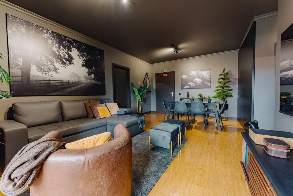 Super Anadia - Golden Apartment ฟุงชาล ภายนอก รูปภาพ