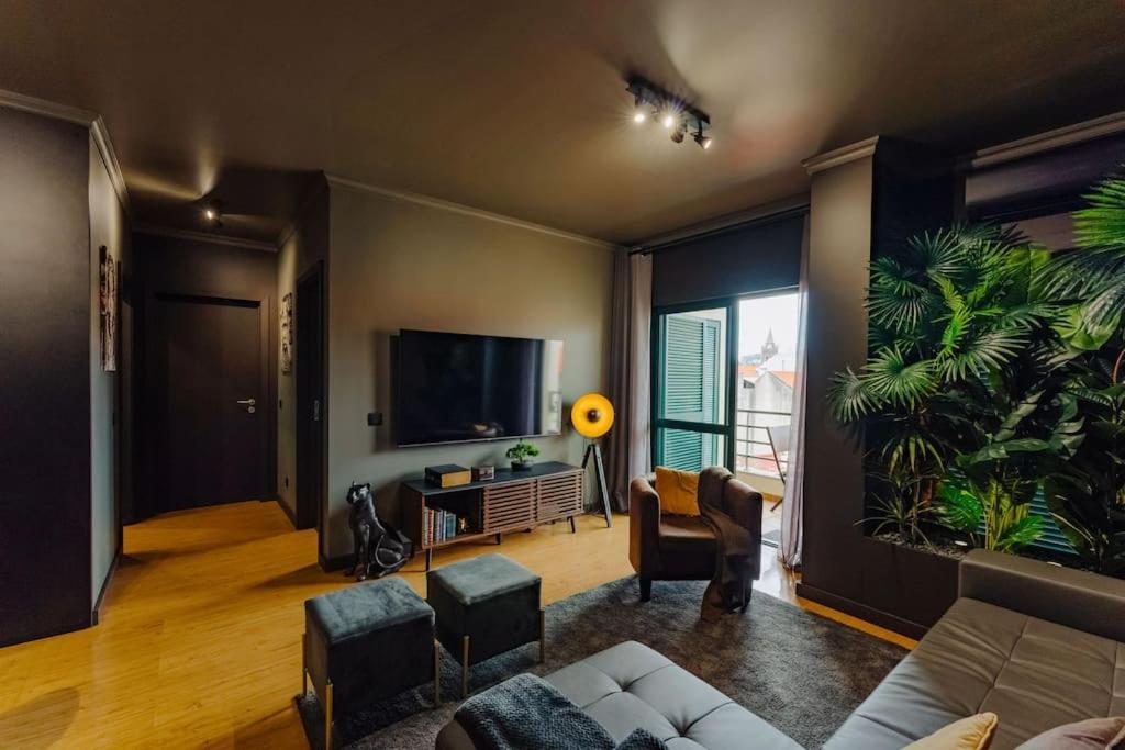 Super Anadia - Golden Apartment ฟุงชาล ภายนอก รูปภาพ