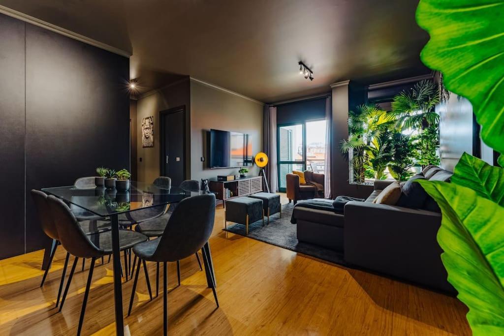 Super Anadia - Golden Apartment ฟุงชาล ภายนอก รูปภาพ